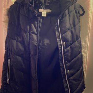 Puffer vest with removable fur hood
